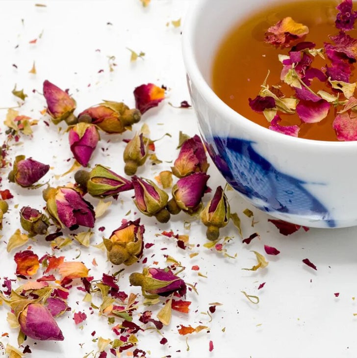 rose-petal-min (1)-min